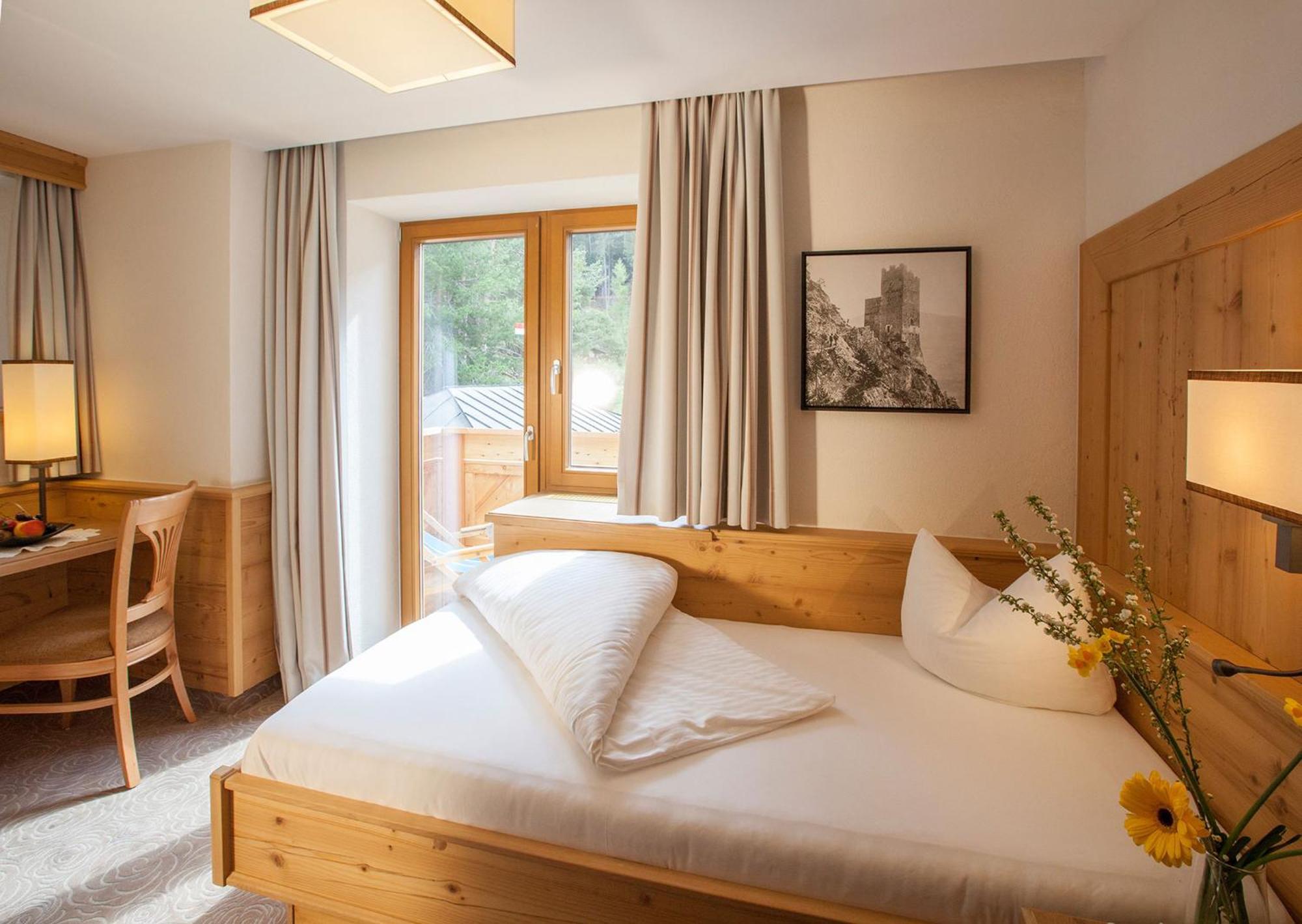 Huber Hotel Tramserhof Landeck Room photo